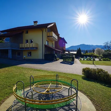 Girasole Casa Rossa B * كوليكو