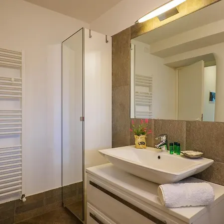 Appart hôtel Girasole Casa Rossa B Colico