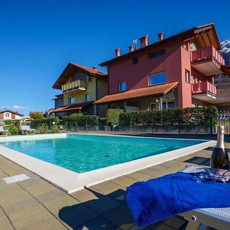 Apart Otel Girasole Casa Rossa B 3*