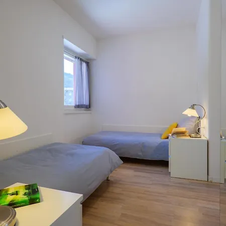 מלון דירות Girasole Casa Rossa B 3*