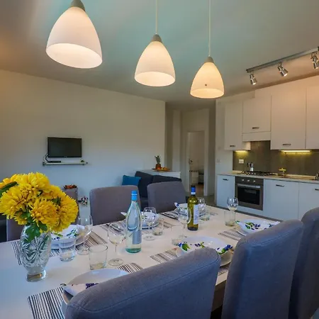 Lejlighedshotel Girasole Casa Rossa B
