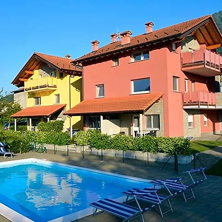 Ξενοδοχείο με διαμερίσματα Girasole Casa Rossa B 3*