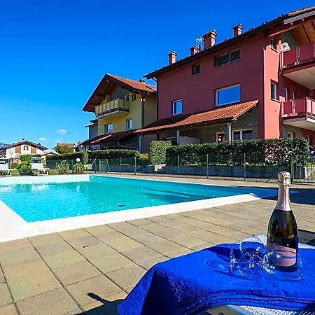 Girasole Casa Rossa B 3*
