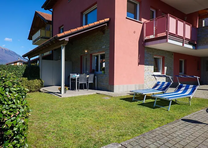 Girasole Casa Rossa B Apart Otel Colico