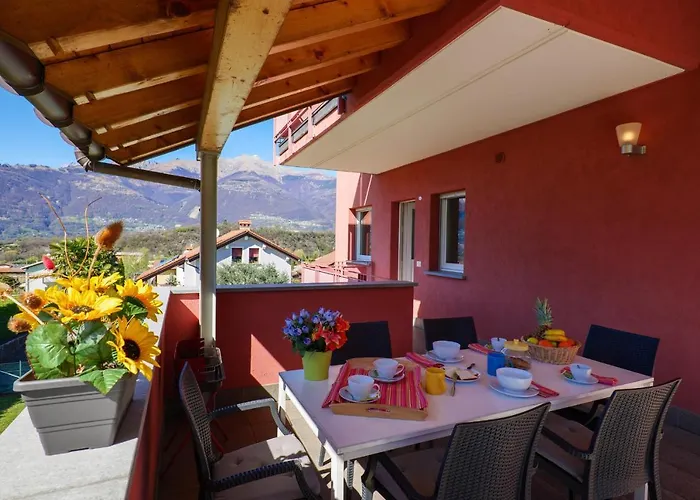 Girasole Casa Rossa B Apart Otel Colico