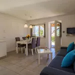 Girasole Casa Rossa B Apart-hotel