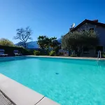 Apart-hotel Girasole Casa Rossa B Colico