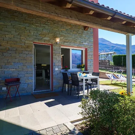 Apartmanhotel Girasole Casa Rossa B 3*