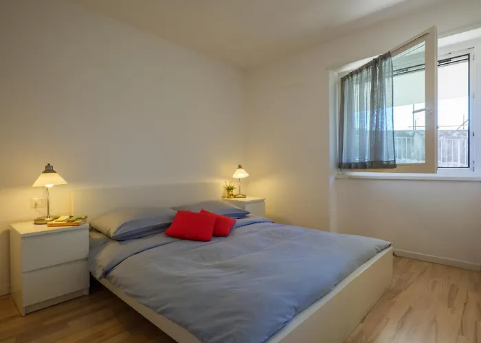 Girasole Casa Rossa B 3* コーリコ