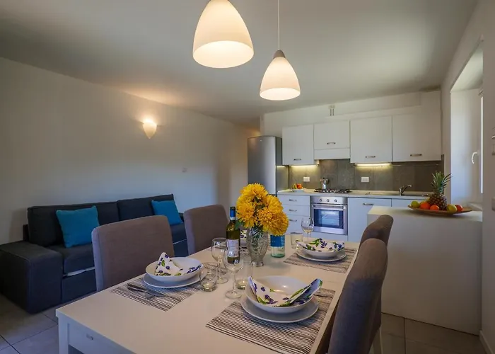 Girasole Casa Rossa B 3*