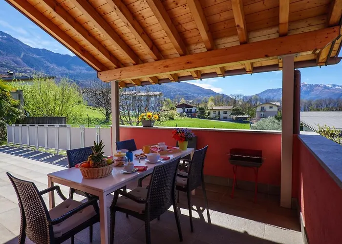 Girasole Casa Rossa B アパートホテル