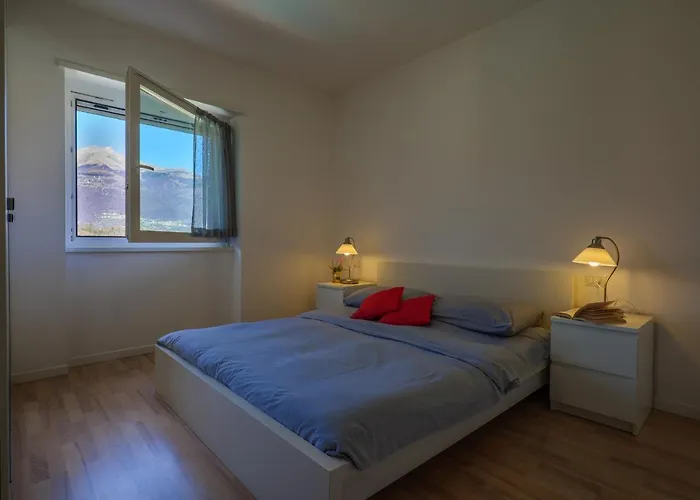 Girasole Casa Rossa B アパートホテル