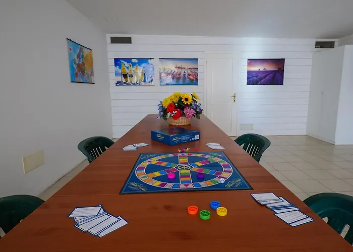 Girasole Casa Rossa B 3* コーリコ