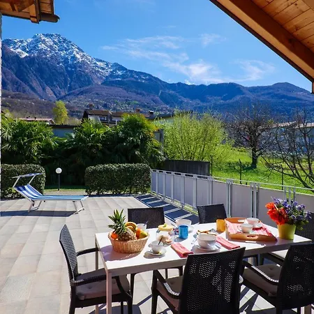 Girasole Casa Rossa B 3* Колико